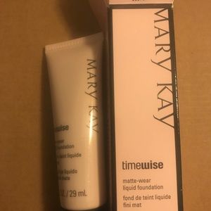 New-Mary Kay Matte-Wear Bronze 1